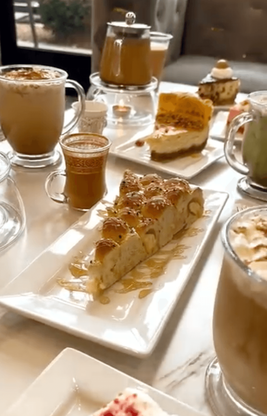 Kenz Coffee House (Art3)